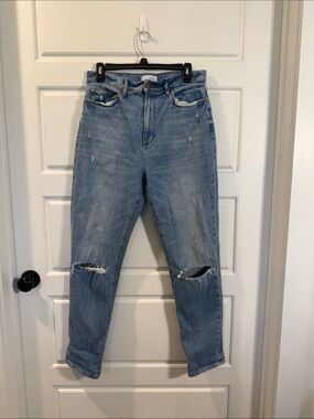 Loft distressed jeans size 28/6